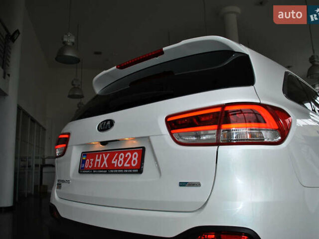 Белый Киа Соренто, объемом двигателя 2.2 л и пробегом 139 тыс. км за 23900 $, фото 20 на Automoto.ua