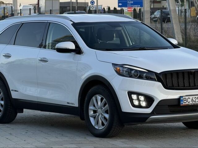 Белый Киа Соренто, объемом двигателя 3.3 л и пробегом 83 тыс. км за 14700 $, фото 3 на Automoto.ua