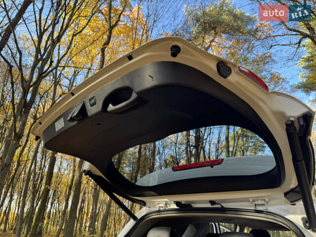 Белый Киа Соренто, объемом двигателя 2.2 л и пробегом 183 тыс. км за 23600 $, фото 83 на Automoto.ua