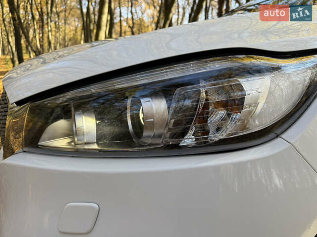 Белый Киа Соренто, объемом двигателя 2.2 л и пробегом 183 тыс. км за 23600 $, фото 19 на Automoto.ua