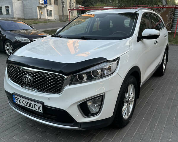 Белый Киа Соренто, объемом двигателя 2.2 л и пробегом 113 тыс. км за 21500 $, фото 3 на Automoto.ua