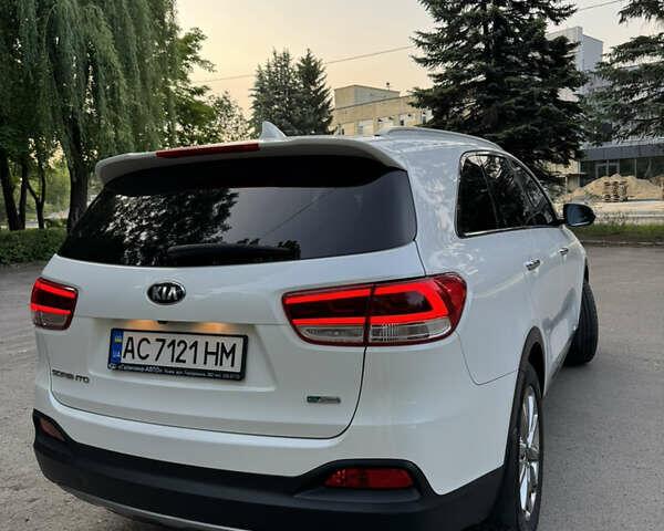 Белый Киа Соренто, объемом двигателя 2.2 л и пробегом 150 тыс. км за 23900 $, фото 13 на Automoto.ua
