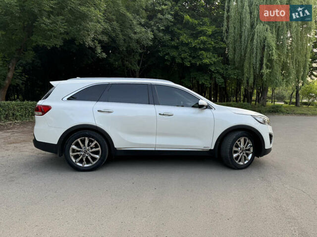 Белый Киа Соренто, объемом двигателя 2.2 л и пробегом 150 тыс. км за 23900 $, фото 12 на Automoto.ua