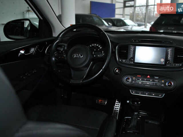 Белый Киа Соренто, объемом двигателя 2.2 л и пробегом 139 тыс. км за 23900 $, фото 39 на Automoto.ua