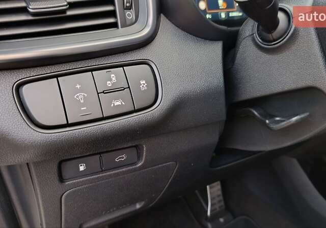 Белый Киа Соренто, объемом двигателя 2.2 л и пробегом 213 тыс. км за 21999 $, фото 43 на Automoto.ua