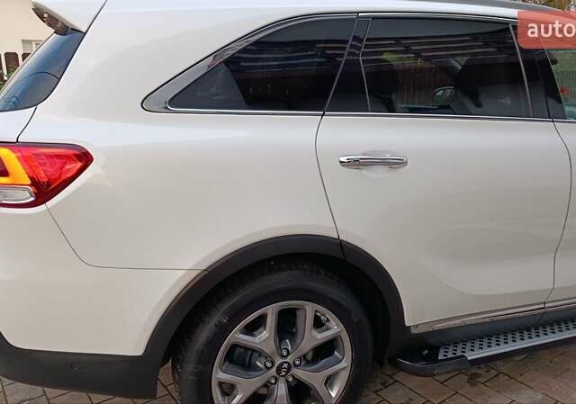 Белый Киа Соренто, объемом двигателя 2.2 л и пробегом 213 тыс. км за 21999 $, фото 30 на Automoto.ua