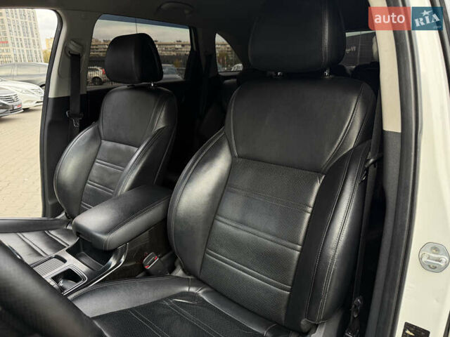 Белый Киа Соренто, объемом двигателя 2 л и пробегом 246 тыс. км за 17300 $, фото 11 на Automoto.ua