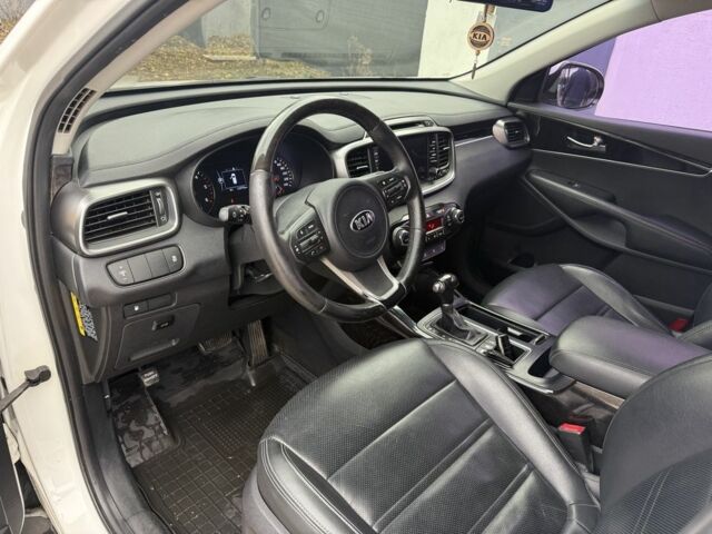 Белый Киа Соренто, объемом двигателя 2 л и пробегом 113 тыс. км за 17600 $, фото 5 на Automoto.ua