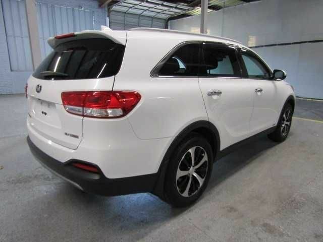 Білий Кіа Соренто, об'ємом двигуна 2 л та пробігом 172 тис. км за 15300 $, фото 3 на Automoto.ua