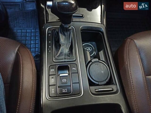 Киа Соренто 2016 в Одессе на Automoto.ua Белый Киа Соренто, объемом двигателя 2 л и пробегом 144 тыс. км за 28500 $, фото 22 на Automoto.ua