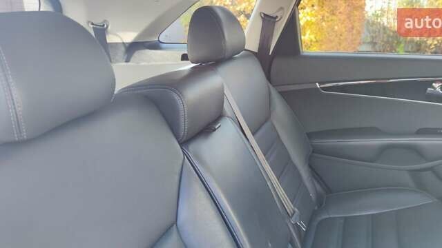 Білий Кіа Соренто, об'ємом двигуна 2.4 л та пробігом 126 тис. км за 17900 $, фото 54 на Automoto.ua