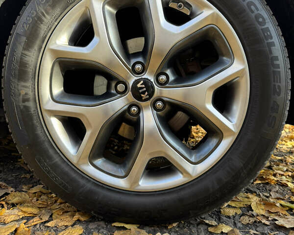 Белый Киа Соренто, объемом двигателя 2.2 л и пробегом 183 тыс. км за 23600 $, фото 27 на Automoto.ua