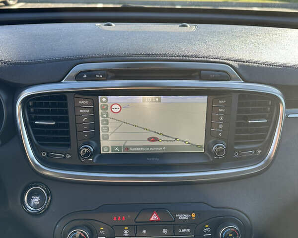 Белый Киа Соренто, объемом двигателя 2.2 л и пробегом 206 тыс. км за 22500 $, фото 29 на Automoto.ua