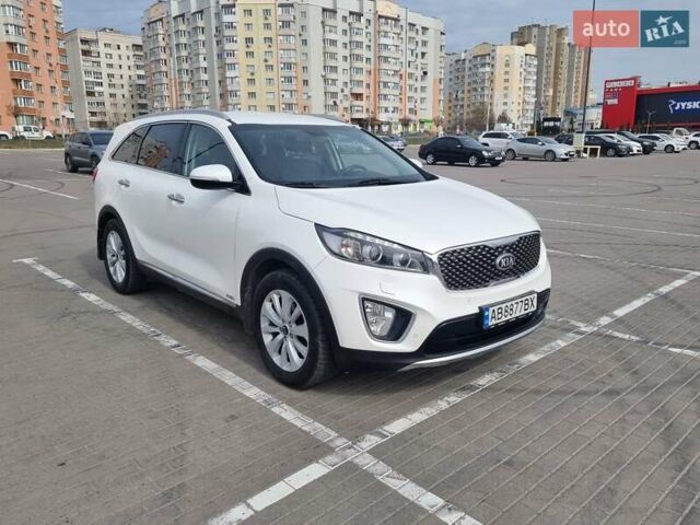 Белый Киа Соренто, объемом двигателя 2.2 л и пробегом 145 тыс. км за 25000 $, фото 6 на Automoto.ua