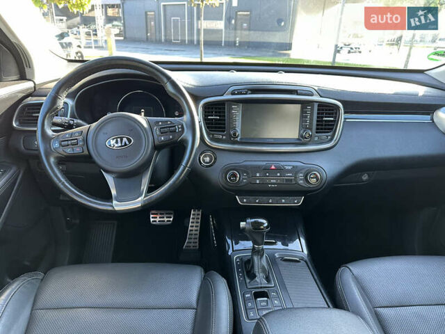 Белый Киа Соренто, объемом двигателя 2.2 л и пробегом 206 тыс. км за 22500 $, фото 26 на Automoto.ua