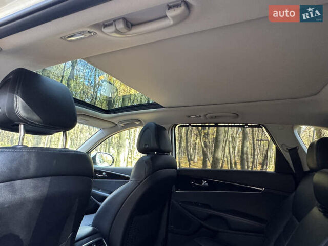 Белый Киа Соренто, объемом двигателя 2.2 л и пробегом 183 тыс. км за 23600 $, фото 62 на Automoto.ua