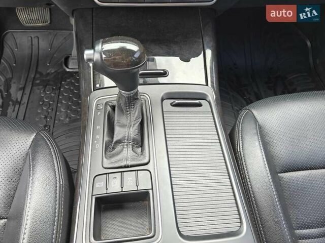 Білий Кіа Соренто, об'ємом двигуна 2.2 л та пробігом 130 тис. км за 24000 $, фото 23 на Automoto.ua