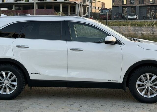 Белый Киа Соренто, объемом двигателя 3.3 л и пробегом 83 тыс. км за 14700 $, фото 4 на Automoto.ua