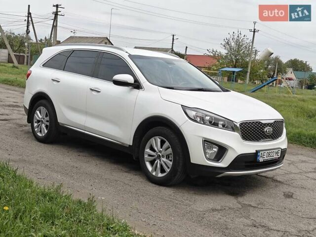 Білий Кіа Соренто, об'ємом двигуна 2.2 л та пробігом 130 тис. км за 24000 $, фото 2 на Automoto.ua