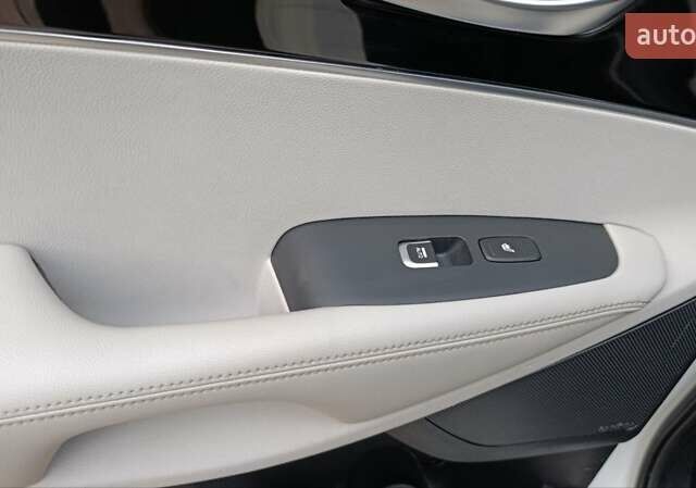 Белый Киа Соренто, объемом двигателя 2.2 л и пробегом 213 тыс. км за 21999 $, фото 67 на Automoto.ua