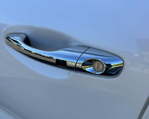 Белый Киа Соренто, объемом двигателя 2.2 л и пробегом 206 тыс. км за 22500 $, фото 33 на Automoto.ua