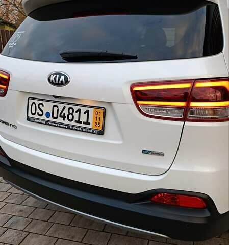 Белый Киа Соренто, объемом двигателя 2.2 л и пробегом 213 тыс. км за 21999 $, фото 23 на Automoto.ua