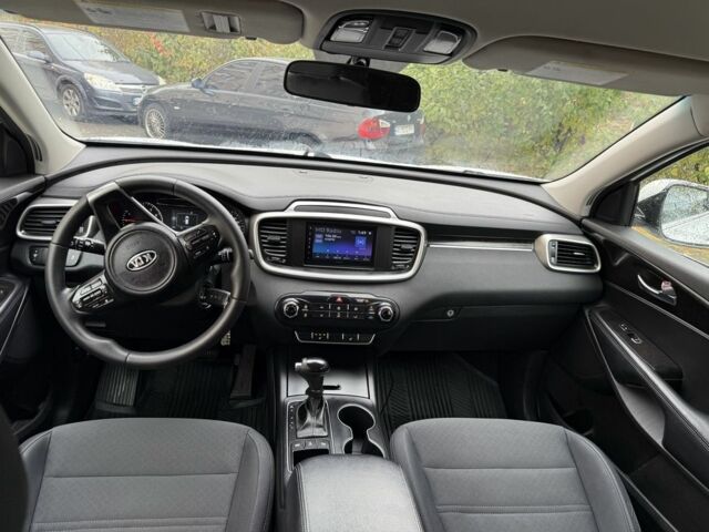 Білий Кіа Соренто, об'ємом двигуна 2.4 л та пробігом 118 тис. км за 16700 $, фото 2 на Automoto.ua