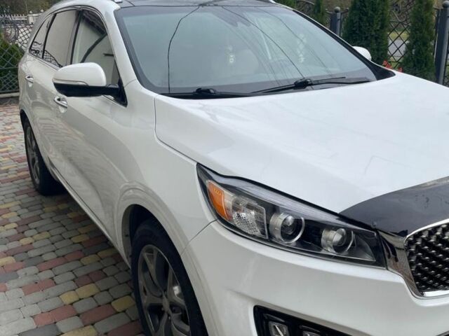 Белый Киа Соренто, объемом двигателя 0 л и пробегом 60 тыс. км за 22000 $, фото 2 на Automoto.ua