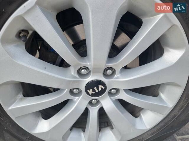 Белый Киа Соренто, объемом двигателя 2.2 л и пробегом 145 тыс. км за 25000 $, фото 20 на Automoto.ua