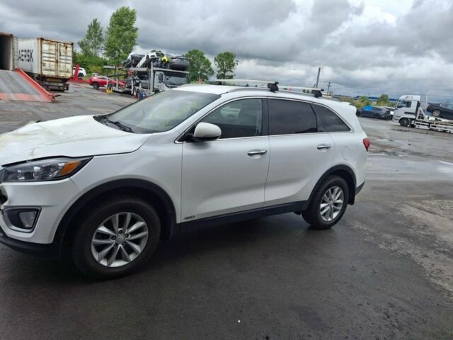 Білий Кіа Соренто, об'ємом двигуна 2.4 л та пробігом 118 тис. км за 16700 $, фото 12 на Automoto.ua