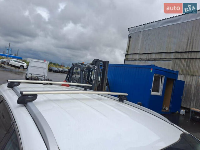 Киа Соренто 2016 в Киеве на Automoto.ua Белый Киа Соренто, объемом двигателя 2.36 л и пробегом 118 тыс. км за 16700 $, фото 15 на Automoto.ua