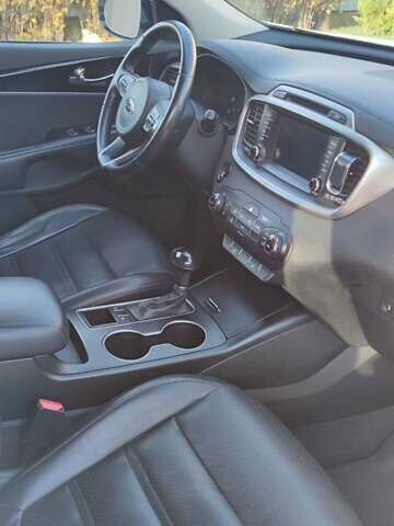 Білий Кіа Соренто, об'ємом двигуна 2.4 л та пробігом 126 тис. км за 17900 $, фото 13 на Automoto.ua