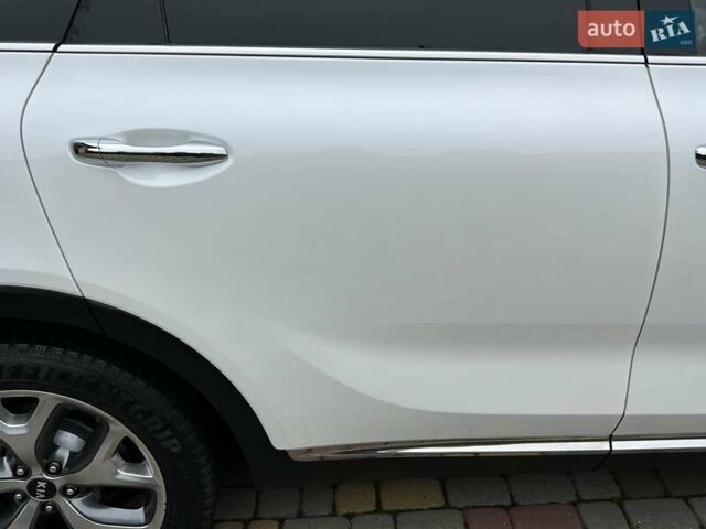 Белый Киа Соренто, объемом двигателя 2.2 л и пробегом 207 тыс. км за 22350 $, фото 72 на Automoto.ua