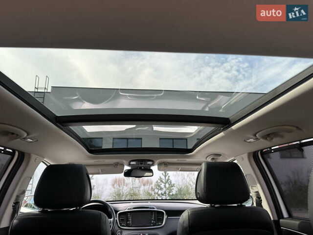 Білий Кіа Соренто, об'ємом двигуна 2.2 л та пробігом 205 тис. км за 22900 $, фото 30 на Automoto.ua