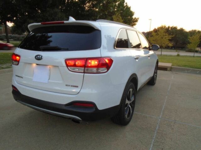 Белый Киа Соренто, объемом двигателя 2 л и пробегом 71 тыс. км за 13500 $, фото 4 на Automoto.ua