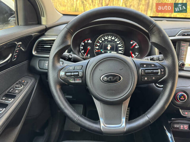 Белый Киа Соренто, объемом двигателя 2.2 л и пробегом 183 тыс. км за 23600 $, фото 44 на Automoto.ua