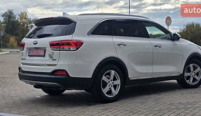 Білий Кіа Соренто, об'ємом двигуна 2.2 л та пробігом 126 тис. км за 23600 $, фото 2 на Automoto.ua