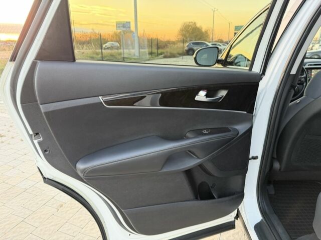 Белый Киа Соренто, объемом двигателя 3.3 л и пробегом 83 тыс. км за 14700 $, фото 21 на Automoto.ua