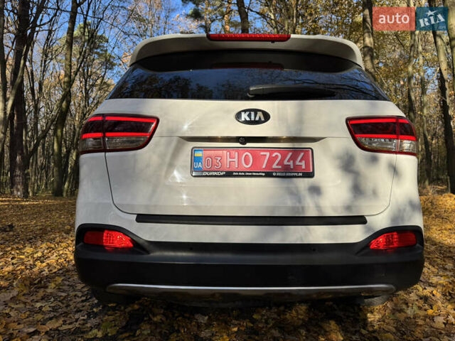 Белый Киа Соренто, объемом двигателя 2.2 л и пробегом 183 тыс. км за 23600 $, фото 8 на Automoto.ua