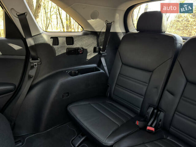 Белый Киа Соренто, объемом двигателя 2.2 л и пробегом 183 тыс. км за 23600 $, фото 82 на Automoto.ua