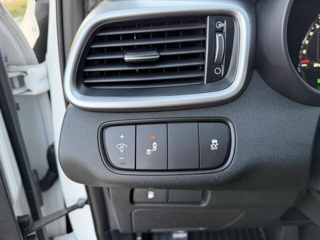 Белый Киа Соренто, объемом двигателя 3.3 л и пробегом 83 тыс. км за 14700 $, фото 23 на Automoto.ua