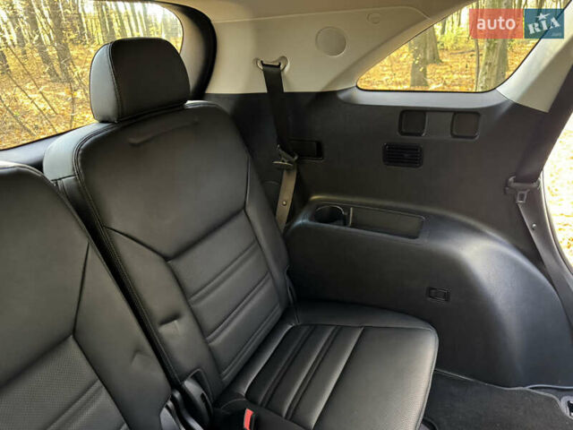 Белый Киа Соренто, объемом двигателя 2.2 л и пробегом 183 тыс. км за 23600 $, фото 81 на Automoto.ua