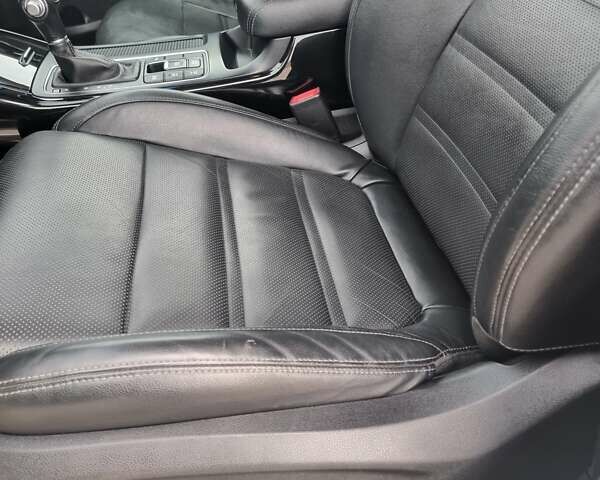 Белый Киа Соренто, объемом двигателя 2.2 л и пробегом 145 тыс. км за 25000 $, фото 30 на Automoto.ua