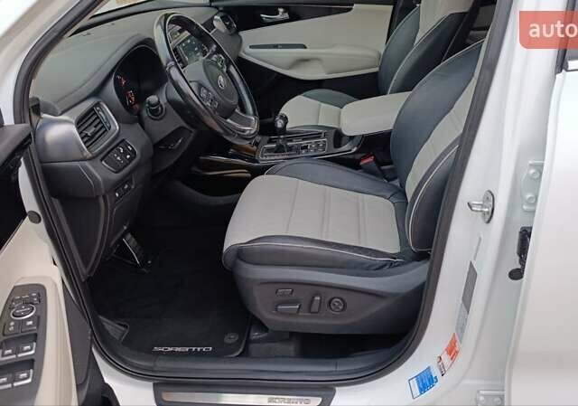 Белый Киа Соренто, объемом двигателя 2.2 л и пробегом 213 тыс. км за 21999 $, фото 42 на Automoto.ua