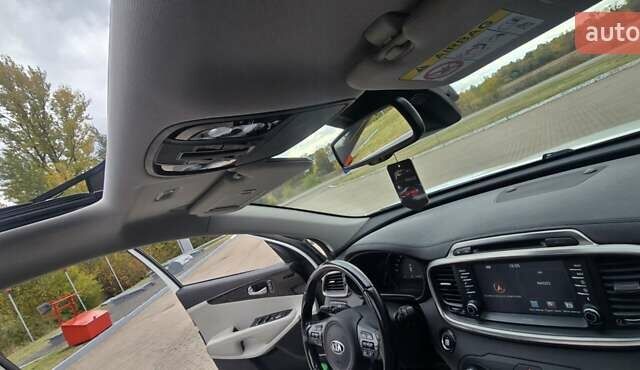 Білий Кіа Соренто, об'ємом двигуна 2.2 л та пробігом 126 тис. км за 23600 $, фото 31 на Automoto.ua