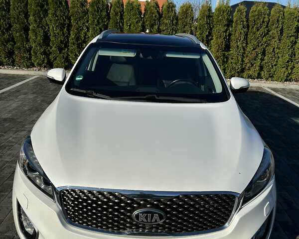 Белый Киа Соренто, объемом двигателя 2.2 л и пробегом 206 тыс. км за 22500 $, фото 8 на Automoto.ua