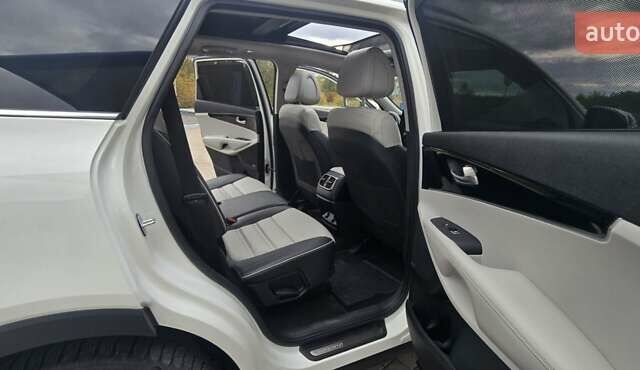 Білий Кіа Соренто, об'ємом двигуна 2.2 л та пробігом 126 тис. км за 23600 $, фото 23 на Automoto.ua