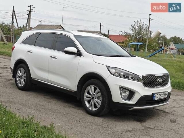 Белый Киа Соренто, объемом двигателя 2.2 л и пробегом 130 тыс. км за 25500 $, фото 4 на Automoto.ua