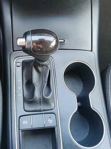 Білий Кіа Соренто, об'ємом двигуна 2.4 л та пробігом 126 тис. км за 17900 $, фото 44 на Automoto.ua