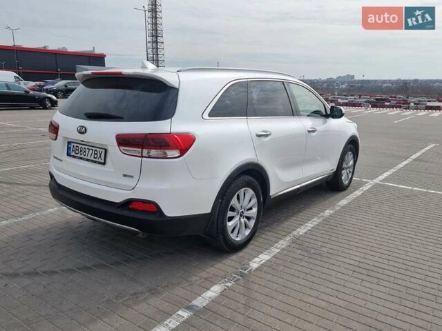 Белый Киа Соренто, объемом двигателя 2.2 л и пробегом 145 тыс. км за 25000 $, фото 12 на Automoto.ua